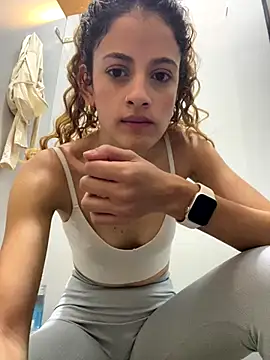 alana15 online show from October 19, 2025, 1:45 pm