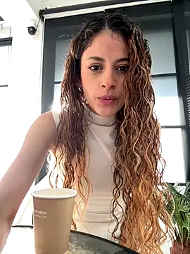 alana15 online show from November 22, 2025, 9:25 pm