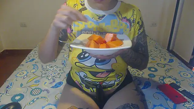 Snapshot of Tattoodreams_lucy chatting on February 17, 2026, 8:26 pm Tattoodreams lucy online show from February 17, 2026, 8:26 pm