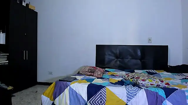 Snapshot of ares_sexxx chatting on February 7, 2026, 2:43 pm ares sexxx online show from February 7, 2026, 2:43 pm