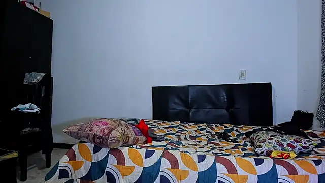 Snapshot of ares_sexxx chatting on February 20, 2026, 11:43 am ares sexxx online show from February 20, 2026, 11:43 am