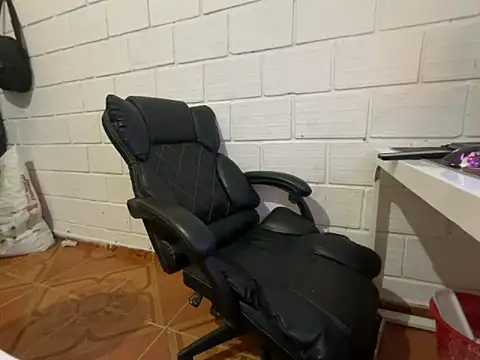 Snapshot of Max_TheHorseDick chatting on February 6, 2026, 4:32 pm Max TheHorseDick online show from February 6, 2026, 4:32 pm