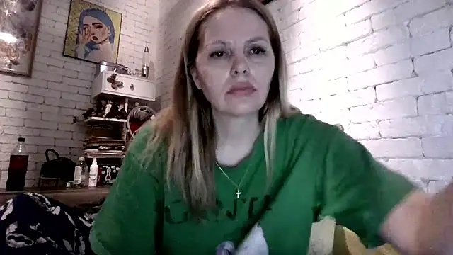 Snapshot of Angel_girllovemy chatting on January 18, 2026, 6:17 am Angel girllovemy online show from January 18, 2026, 6:17 am