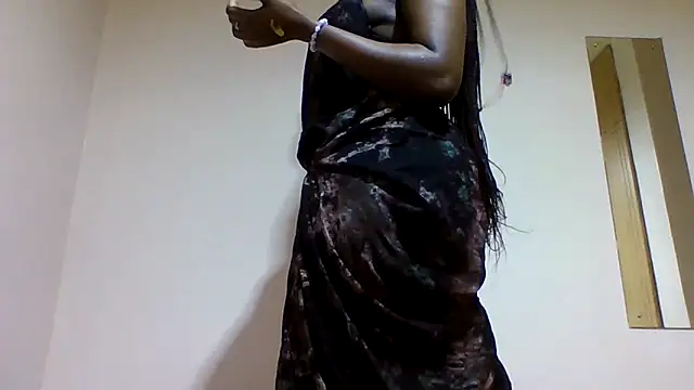 Snapshot of sweetelle09 chatting on February 21, 2026, 4:41 pm sweetelle09 online show from February 21, 2026, 4:41 pm