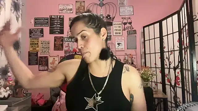 latinacubana online show from February 1, 2025, 7:15 am