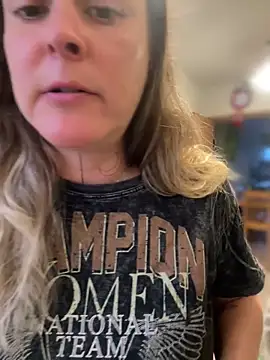 Snapshot of misslulipop chatting on March 8, 2025, 11:28 pm misslulipop online show from March 8, 2025, 11:28 pm