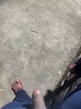 FinableKnee online show from October 22, 2025, 1:22 pm