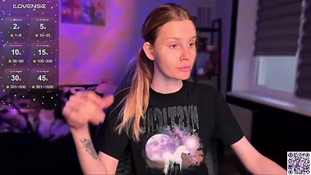 Chanel Gill online show from November 6, 2025, 3:13 pm