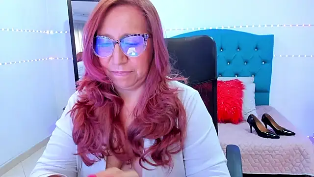 Snapshot of vaalery_sweet chatting on February 10, 2025, 7:38 pm vaalery sweet online show from February 10, 2025, 7:38 pm