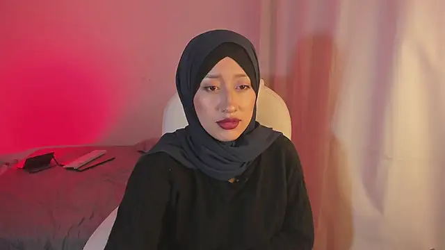 adila anich online show from March 5, 2025, 9:04 pm