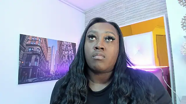 ShaniaBrownn online show from December 4, 2025, 7:44 pm