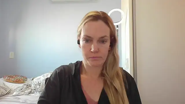 Snapshot of Annylove1 chatting on March 2, 2026, 10:44 am Annylove1 online show from March 2, 2026, 10:44 am