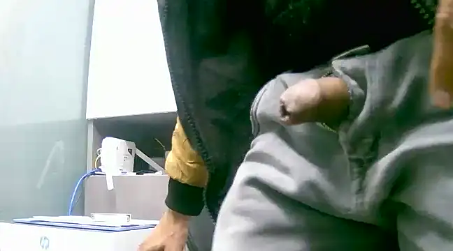 Snapshot of kavipanty chatting on January 10, 2025, 11:43 am kavipanty online show from January 10, 2025, 11:43 am