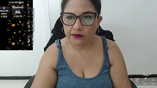 Snapshot of Katha_Marck chatting on December 19, 2025, 12:34 pm Katha Marck online show from December 19, 2025, 12:34 pm