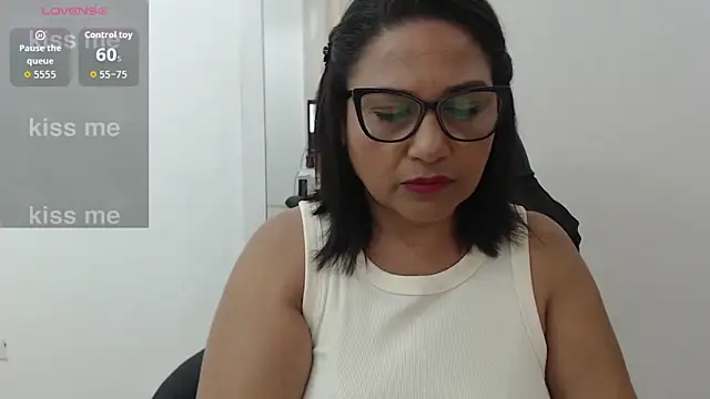 Snapshot of Katha_Marck chatting on February 7, 2026, 5:38 pm Katha Marck online show from February 7, 2026, 5:38 pm