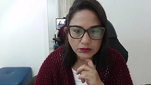 Snapshot of Katha_Marck chatting on February 19, 2026, 12:45 pm Katha Marck online show from February 19, 2026, 12:45 pm