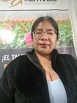 Snapshot of __valentina18 chatting on February 13, 2026, 1:07 pm valentina18 online show from February 13, 2026, 1:07 pm