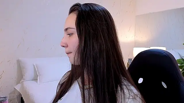 ava blue online show from February 3, 2026, 7:52 pm