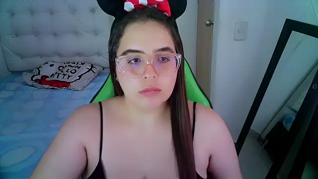  alicia z online show from December 17, 2024, 9:16 pm