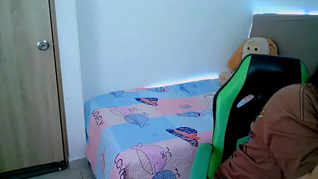  alicia z online show from February 18, 2025, 5:31 pm