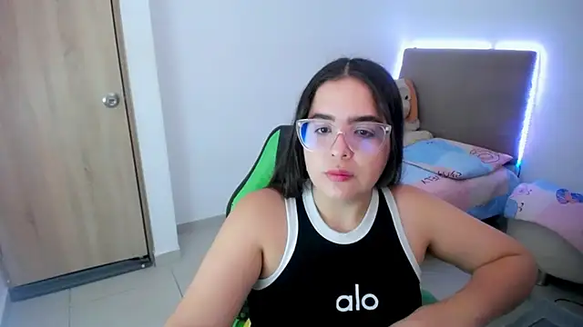  alicia z online show from March 17, 2025, 6:00 pm