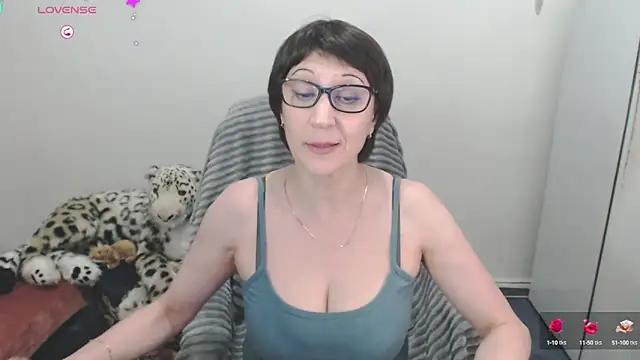 Ammillia online show from February 5, 2025, 10:55 pm