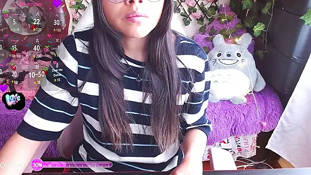 Snapshot of MidoriQuiinn chatting on January 24, 2025, 2:08 pm MidoriQuiinn online show from January 24, 2025, 2:08 pm