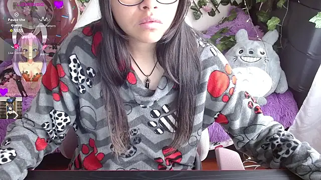 Snapshot of MidoriQuiinn chatting on January 29, 2025, 2:00 pm MidoriQuiinn online show from January 29, 2025, 2:00 pm