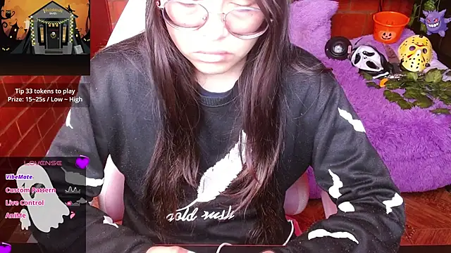 Snapshot of MidoriQuiinn chatting on October 6, 2025, 2:03 pm MidoriQuiinn online show from October 6, 2025, 2:03 pm