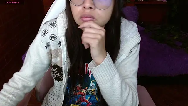 Snapshot of MidoriQuiinn chatting on November 5, 2025, 2:06 pm MidoriQuiinn online show from November 5, 2025, 2:06 pm