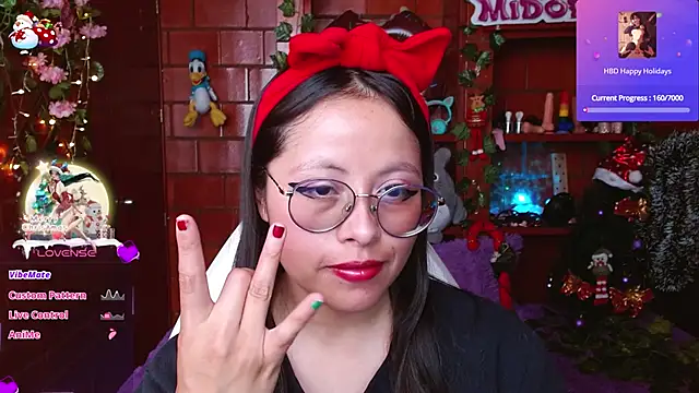 Snapshot of MidoriQuiinn chatting on December 13, 2025, 7:53 pm MidoriQuiinn online show from December 13, 2025, 7:53 pm