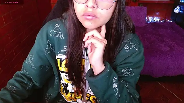 Snapshot of MidoriQuiinn chatting on February 21, 2026, 2:29 pm MidoriQuiinn online show from February 21, 2026, 2:29 pm