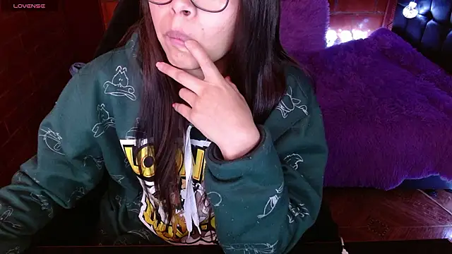 Snapshot of MidoriQuiinn chatting on February 26, 2026, 2:38 pm MidoriQuiinn online show from February 26, 2026, 2:38 pm