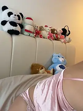 Snapshot of oriana_zoeee chatting on February 12, 2026, 9:54 pm oriana zoeee online show from February 12, 2026, 9:54 pm