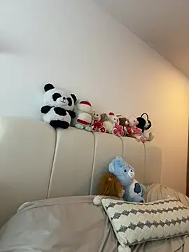 Snapshot of oriana_zoeee chatting on February 15, 2026, 4:09 am oriana zoeee online show from February 15, 2026, 4:09 am