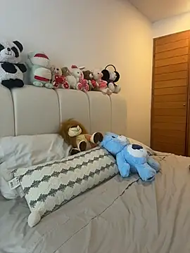 Snapshot of oriana_zoeee chatting on February 25, 2026, 11:36 pm oriana zoeee online show from February 25, 2026, 11:36 pm