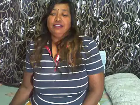 Mammabear 4u online show from December 15, 2024, 7:02 am