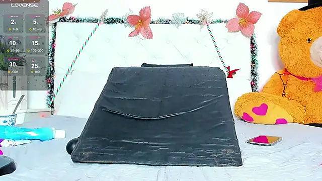 Sharon smiith online show from December 19, 2024, 4:23 am