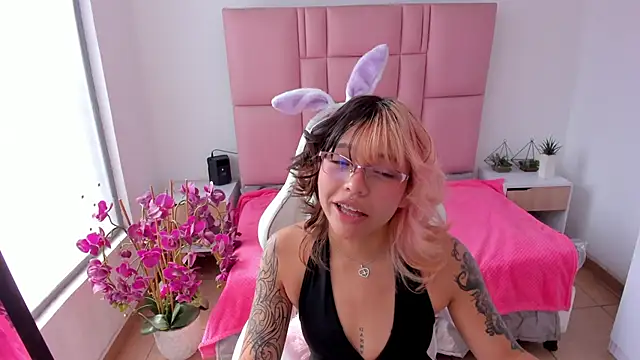 Snapshot of katalina_garcia chatting on February 28, 2026, 7:48 pm katalina garcia online show from February 28, 2026, 7:48 pm