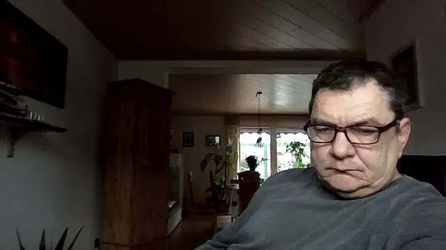 Snapshot of Nobbie444 chatting on February 17, 2026, 10:12 am Nobbie444 online show from February 17, 2026, 10:12 am