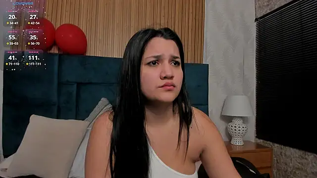 Snapshot of Kareena_chopra chatting on February 16, 2026, 12:12 pm Kareena chopra online show from February 16, 2026, 12:12 pm