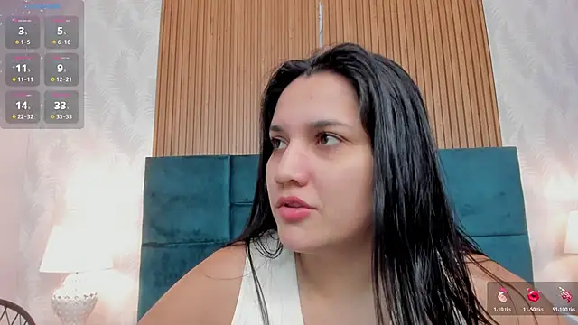 Snapshot of Kareena_chopra chatting on February 24, 2026, 12:25 pm Kareena chopra online show from February 24, 2026, 12:25 pm