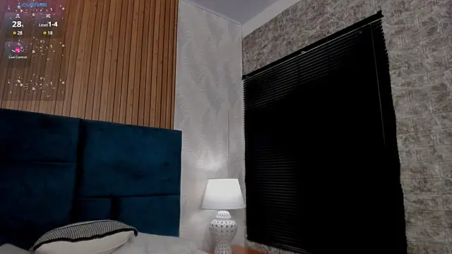 Snapshot of Kareena_chopra chatting on February 26, 2026, 12:15 pm Kareena chopra online show from February 26, 2026, 12:15 pm