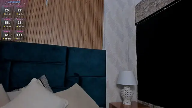 Snapshot of Kareena_chopra chatting on February 28, 2026, 12:28 pm Kareena chopra online show from February 28, 2026, 12:28 pm