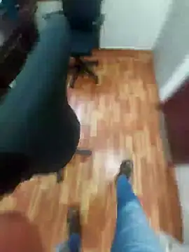 Snapshot of Stripkomal chatting on December 17, 2024, 12:54 pm Stripkomal online show from December 17, 2024, 12:54 pm