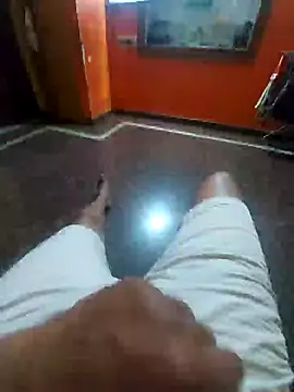 Snapshot of Stripkomal chatting on December 17, 2024, 4:43 pm Stripkomal online show from December 17, 2024, 4:43 pm