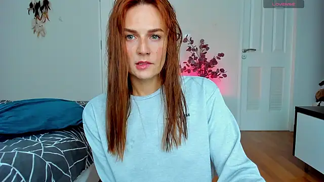 BritneyHall online show from February 27, 2025, 8:50 am