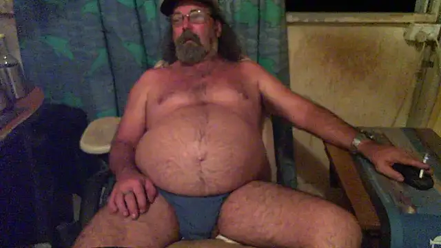 herbie010666 online show from February 19, 2025, 11:28 am