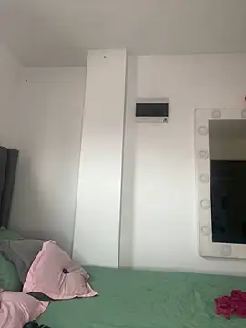 Snapshot of Kaarol69 chatting on December 5, 2024, 7:49 pm Kaarol69 online show from December 5, 2024, 7:49 pm