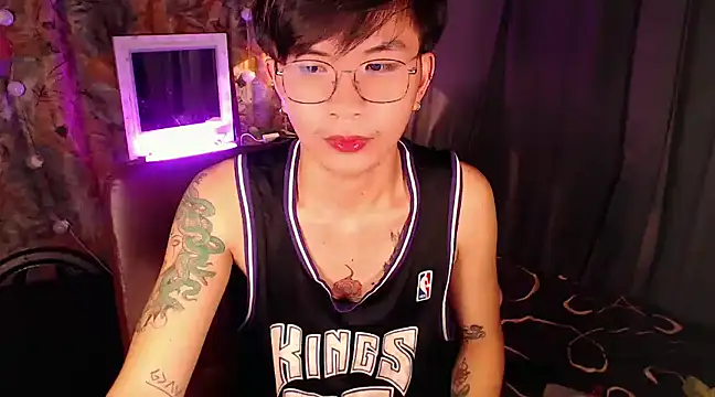 Sexy Handsome Drex online show from December 3, 2024, 8:27 am